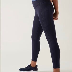 Athleta Ultimate Stash 7/8 leggings